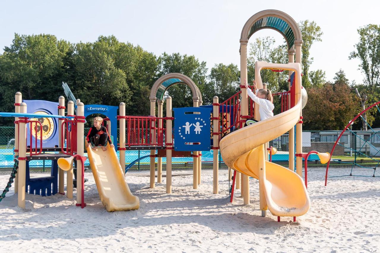 Vakantiepark Wilhelm Tell Vakantieappartement Opglabbeek ภายนอก รูปภาพ