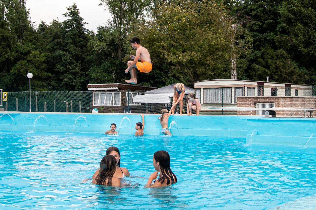 Vakantiepark Wilhelm Tell Vakantieappartement Opglabbeek ภายนอก รูปภาพ
